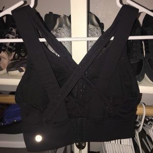 Lululemon sports bra